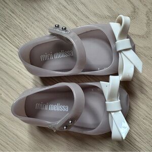 Mini Melissa Kids' Tan Shoes with White Bow